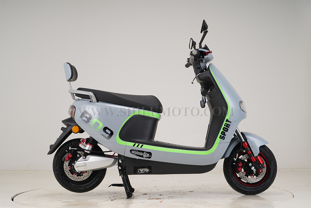 B09 Electric scooter