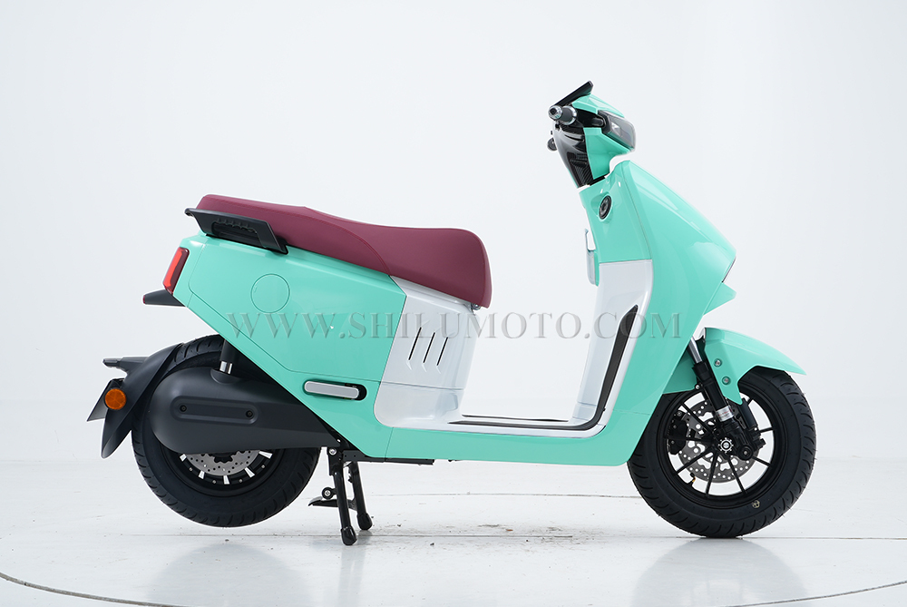 GOGO2 electric scooters