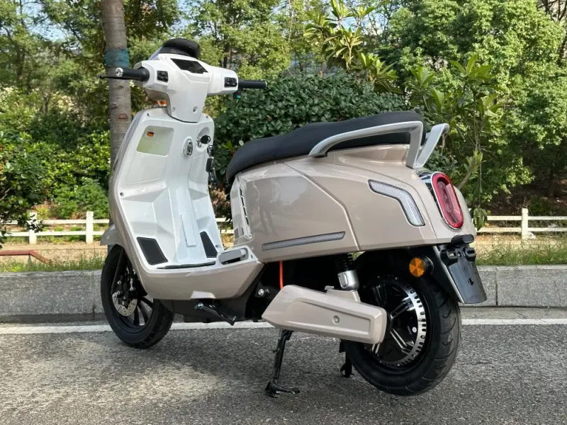 BM 2024 Newest electric motorcycle