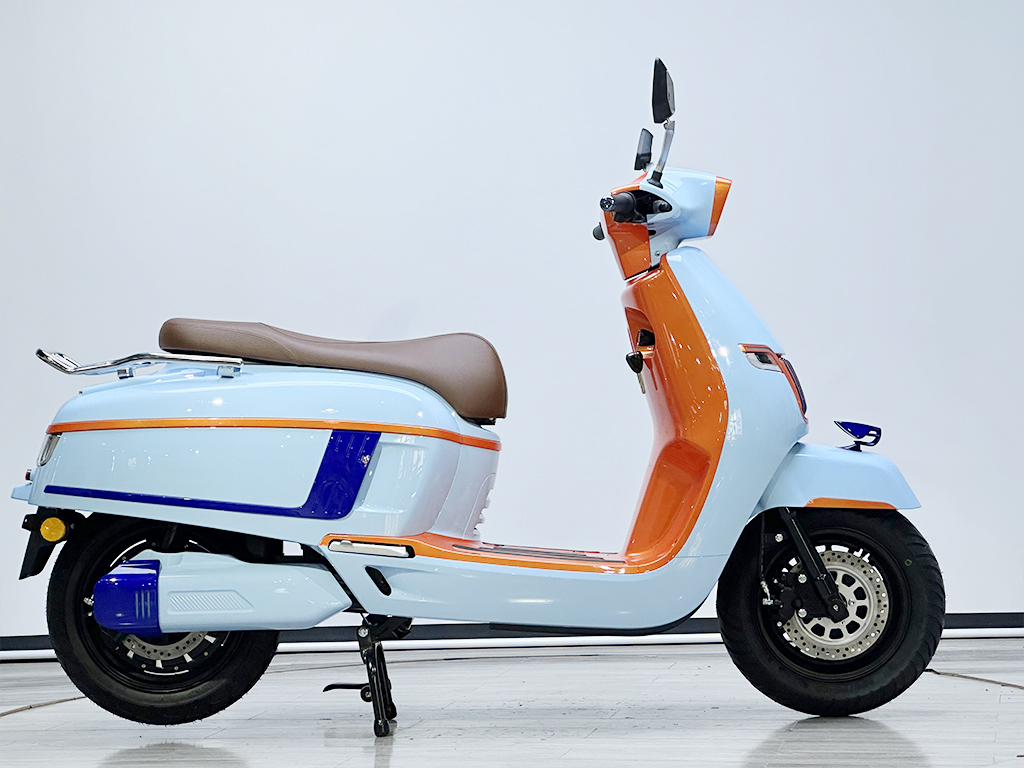 MY Lithium battery 2000W electric scooter