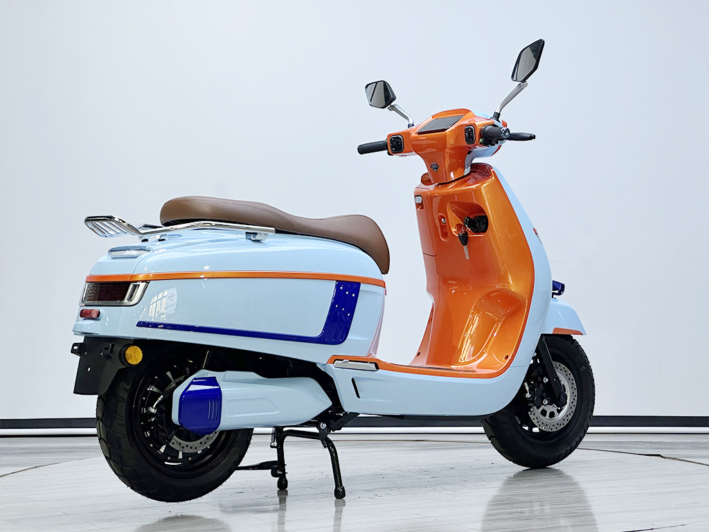 MY Lithium battery 2000W electric scooter