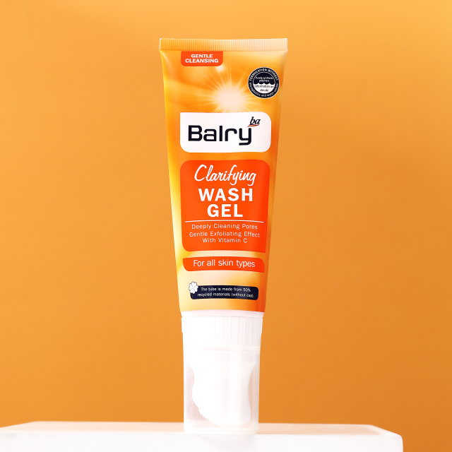 Vitamin C Brightening Moisturizing Oil Control Facial Cleanser