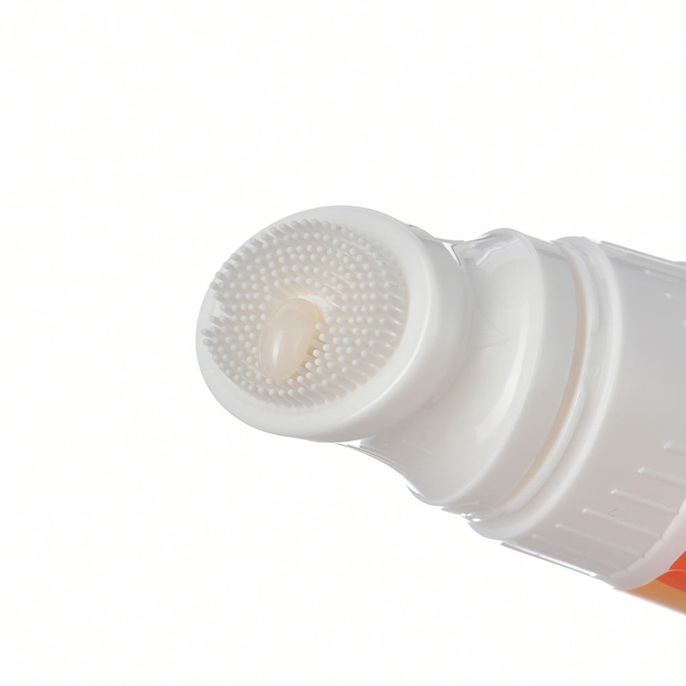 Vitamin C Brightening Moisturizing Oil Control Facial Cleanser