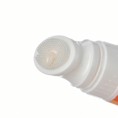Vitamin C Brightening Moisturizing Oil Control Facial Cleanser