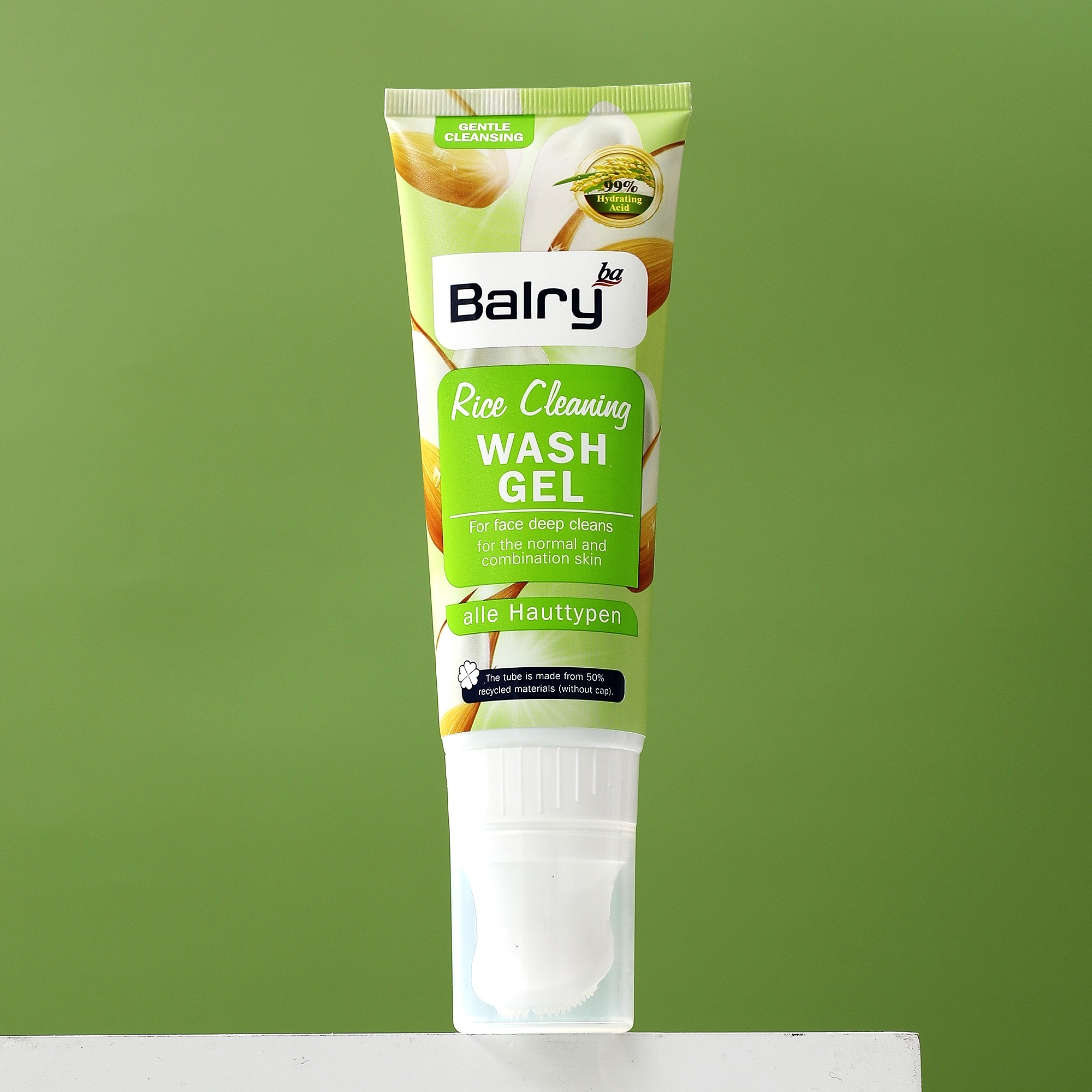 Deep Pore Cleansing Hydrating Rice Face Wash with Facial Cleansing Brush