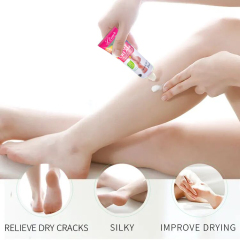 Apply liru snail foot cream on dry skin