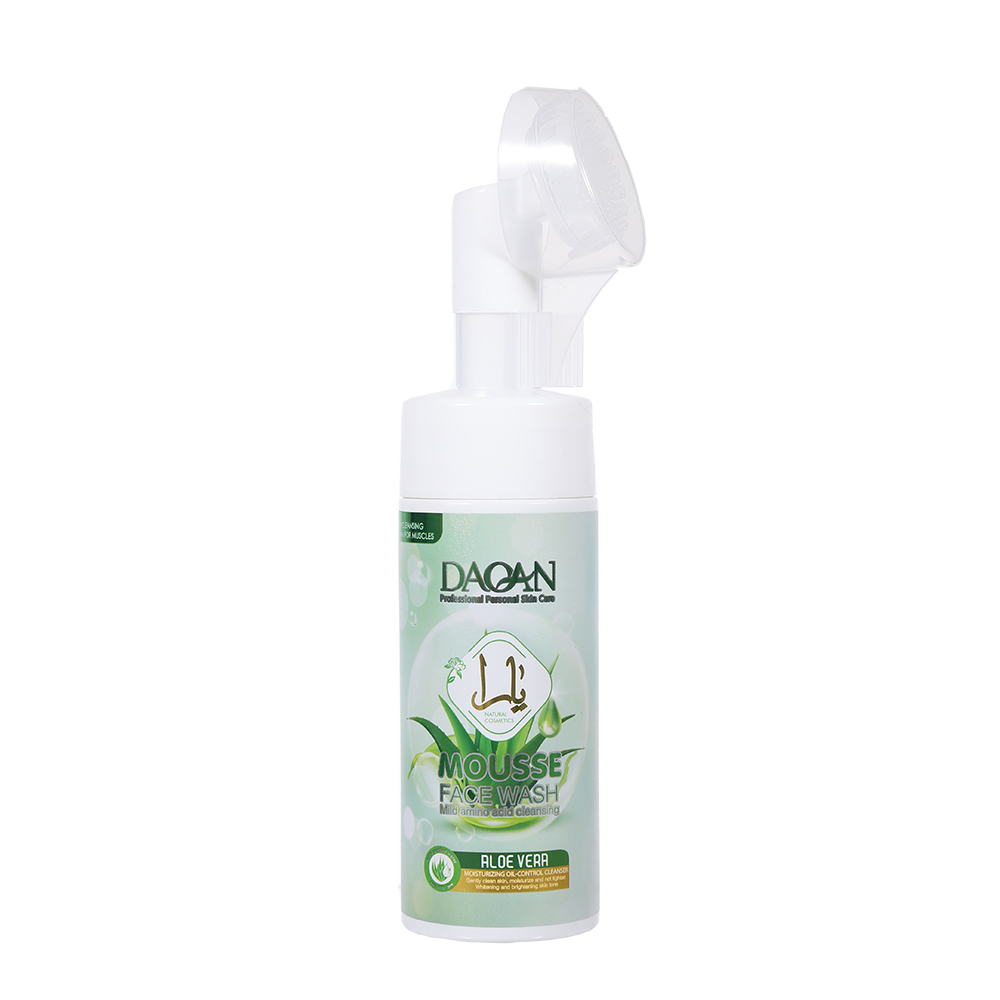 Aloe Vera Deep Cleansing Mousse Face Wash with Brush