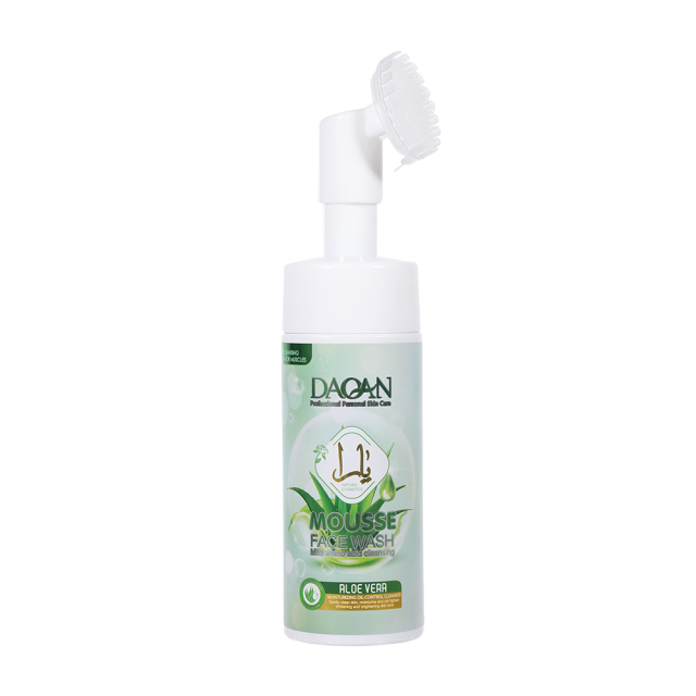 Aloe Vera Deep Cleansing Mousse Face Wash with Brush