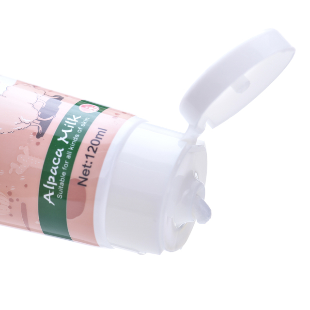 Alpaca Milk Extract Nicotinamide Moisturizing Face Wash Cleanser