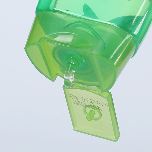 Close-up of Daqan Aloe Vera Gel, showing clear, hydrating texture.