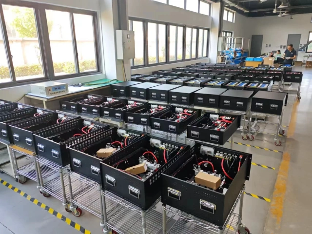 Morel Customize High Voltage Lithium Battery  96V 418v 512v  50ah 100ah 220v 300v 350v 360v Battery Pack 50KWH 70KWH100kwh