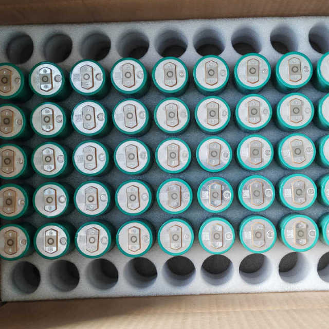 Rechargeable LiFePO4 Battery 40135 20Ah 3.2V High Power Solar Energy Storage Cylindrical Cell for Electric Vehicles Blivex