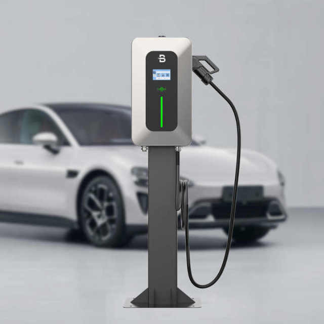 22kW DC Commercial Electric Vehicle Charging Station IP65 Rated Fast Charger for CCS1 CCS2 CHAdeMO GB/T BENY