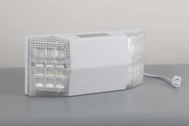 Factory Direct 6W LED Double Head Emergency Light with 3.7V Lithium Battery 3 Hours Duration for Schools FAT
