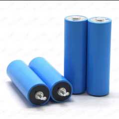 C40 EV 3.2V 20Ah 22Ah Cylindrical LiFePO4 Battery Cell 40135 40138 33140 46160 High-Capacity Energy Storage for Electric Vehicles Solar Power Systems CNNTNY