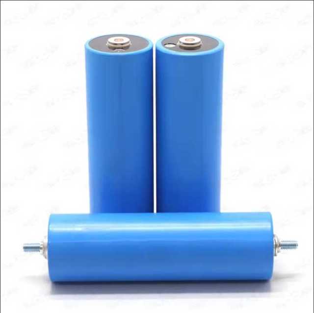 C40 EV 3.2V 20Ah 22Ah Cylindrical LiFePO4 Battery Cell 40135 40138 33140 46160 High-Capacity Energy Storage for Electric Vehicles Solar Power Systems CNNTNY