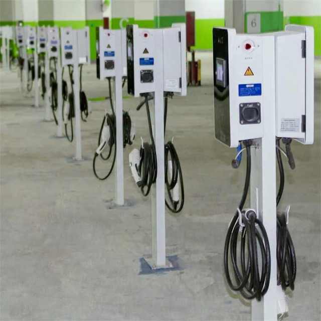 Smart Mode 3 New Energy Electric Car Level 2 Wall-mounted Box 22kW Charging Station EVSE Type2 11kW 7kW AC EV Charger Wallbox for Electric Vehicle Charging hongjiali