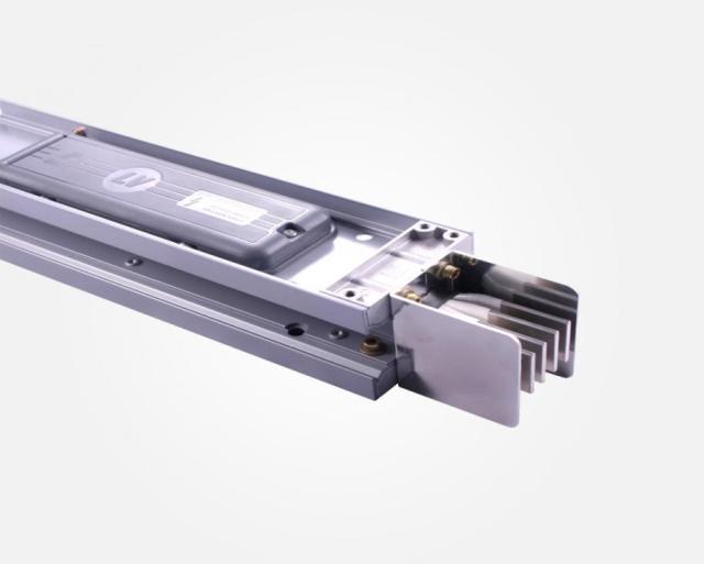 LV Compact Busway System High-Current Power Distribution for Commercial Buildings Industrial Plants Data Centers