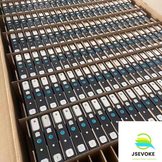 Lithium Iron Phosphate Battery 3.2V 52Ah High Power Output Long Cycle Life Fast Charging for Solar Energy Storage Electric Bikes