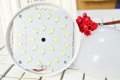 LED Smart Emergency Bulb 5W-12W 110-260V 50000hrs Lifespan Rechargeable Battery Integrated for Home Office Emergency Lighting