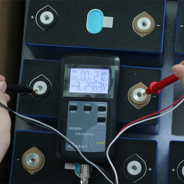 YAOREA YR1035+ Lithium Battery Internal Resistance Tester with 0.01mOhm Resolution for Li-Ion, LiFePO4, Ni-MH, and Pb Battery Cells Measurement