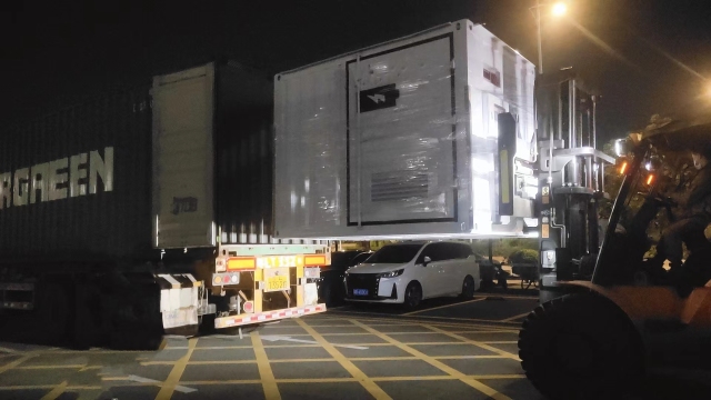 10FT 322kWh Energy Storage Container 150kW PCS Grid Stabilization Renewable Integration DET POWER