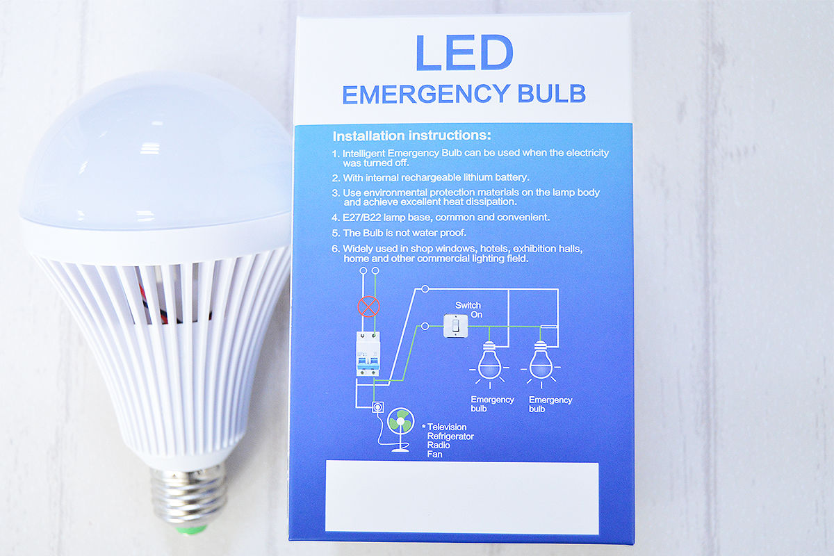 LED Smart Emergency Bulb 5W-12W 110-260V 50000hrs Lifespan Rechargeable Battery Integrated for Home Office Emergency Lighting