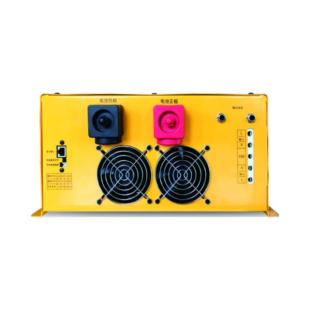 CRV8000 Low Frequency Vehicle-Mounted Inverter Pure Sine Wave for Automotive Power Supply with Overload Protection