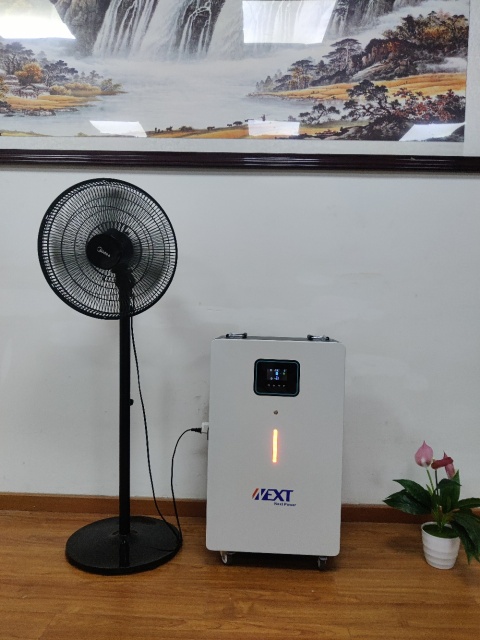 Integrated design Energy Systems 3.6KW 6.2KW On/Off Grid Solar Inverter with Built-in Lithium Battery and MPPT Charge Controller for Home and Commercial Use NEXT