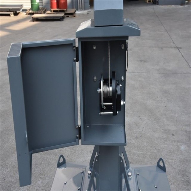 Mobile Surveillance Tower With Solar Generator 460W Mono Solar Panel 200Ah LFP Battery 4.5m Telescopic Mast for Construction Site Security BIGLUX