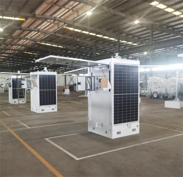 Cuboid Mobile Solar Power Station 4x460W Solar Panels 8x200Ah 48VDC for Construction Sites Biglux
