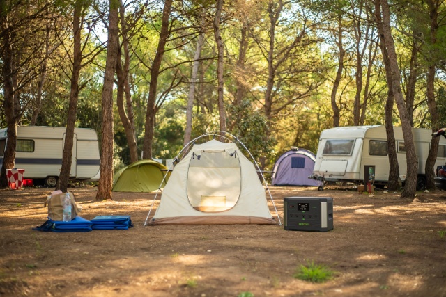Semookii PPS-2000 Portable Power Station 2304Wh 2000W Lithium-ion for Outdoor RV Camping Backup