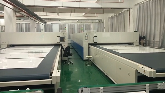 2778 Double Chamber Fully Automatic Solar Module Laminator Oil Heating for Solar Panel Production Line