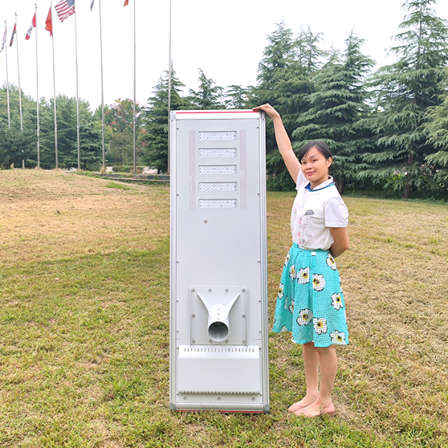 Solar Street Light 180W 28800Lm PIR Motion Sensor Auto-Cleaning Outdoor Lighting for Roadway LEADRAY