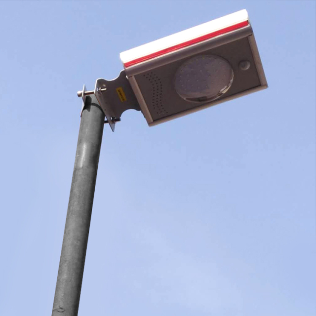 5W Road Streetlight Smd Ip65 Waterproof All In One Led Solar Street Light with motion sensor Integrated Design, Motion Sensor, 600Lm, 120° Beam Angle for Outdoor Lighting LRC05W