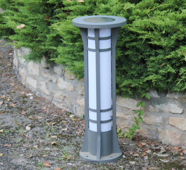 Solar Bollard Light 4W Monocrystalline Panel IP65 Outdoor Commercial Grade LED Lighting for Pathway Garden LEADRAY