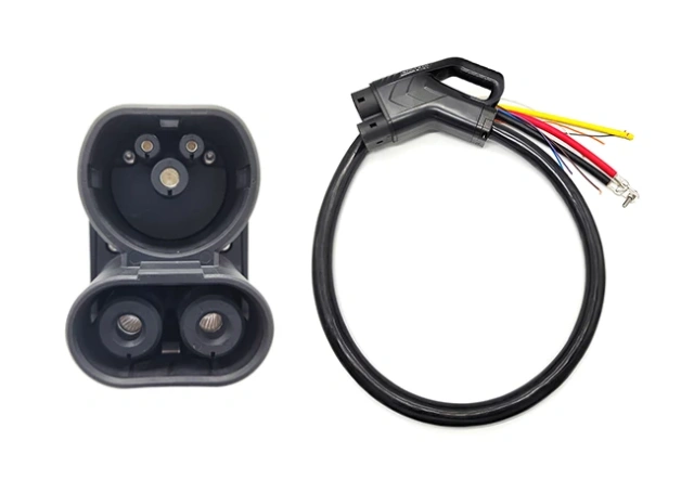 CCS 2 Plug 200A IP55 Waterproof DC Fast Charging Cable for EV/PHEV CCS2 Charging Stations Sailtran