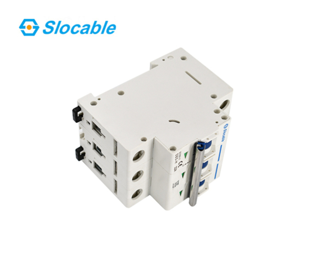 DC Circuit Breaker 3 Pole 750V 63A Thermal Magnetic Trip Solar PV and Energy Storage Systems Slocable
