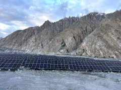 PV+ESS+Diesel 1MW/2MWh Energy Storage System 4x10ft Containers for Commercial and Industrial Microgrid Applications