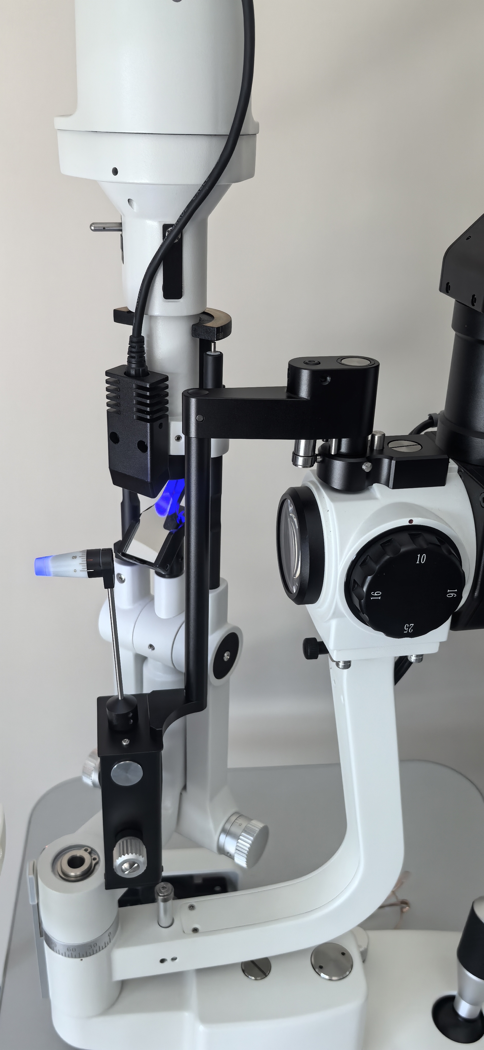 R Type Applanation Tonometer Intraocular Pressure Measurement GT600 Goldman Tonometer for Slit Lamp ophthalmology equipment