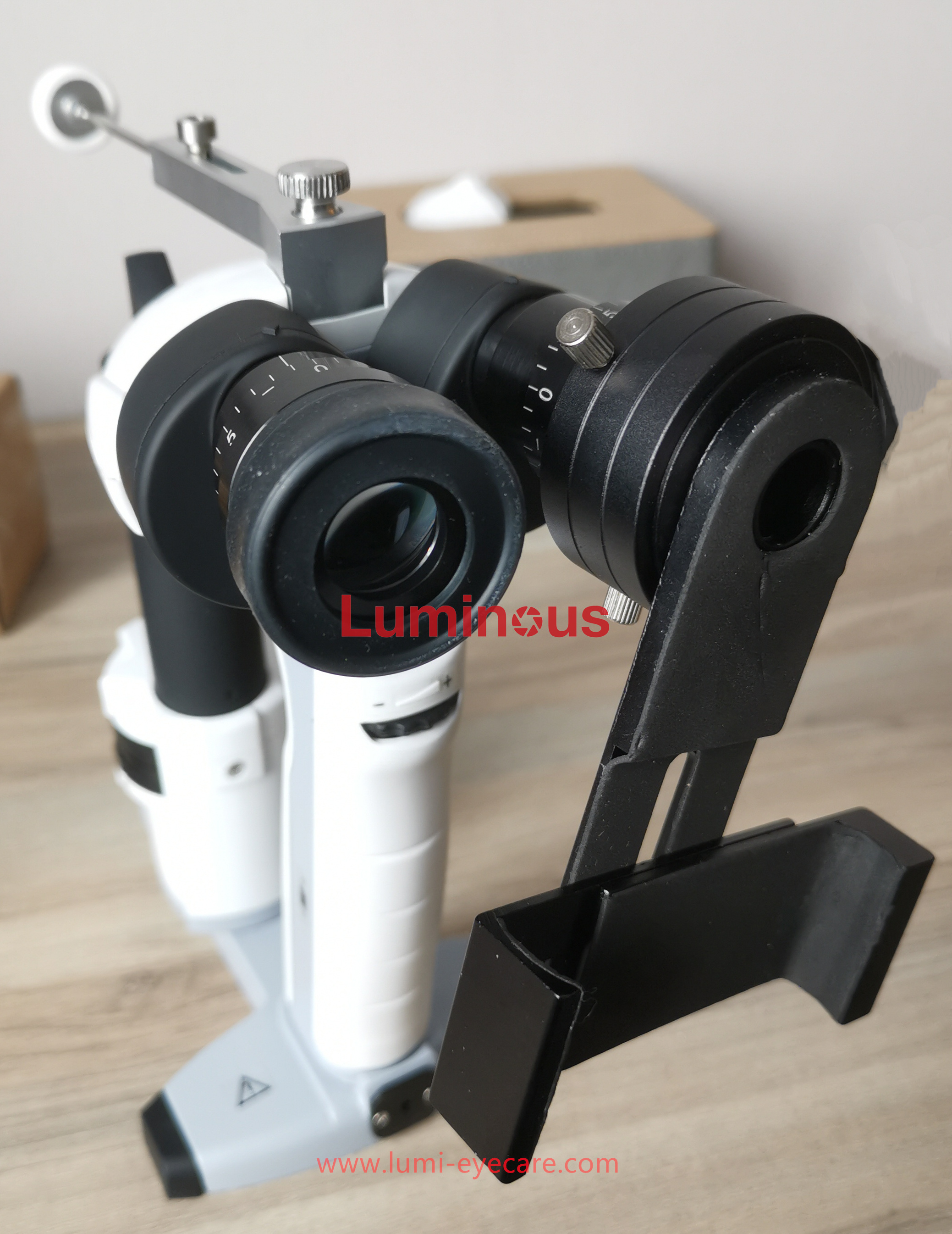 Digital Eyepiece Adapter for Slit lamp Telescope Adapter connect with Phone Connection Mobile Phone Adapter for Portable slit lamp