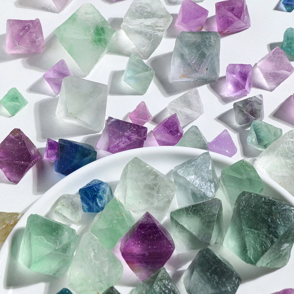 Natural Stone Colorful Fluorite Octagonal Crystal Original Decorative Gift Healing Reiki Gem Garden Fish Tank Decorative Stone