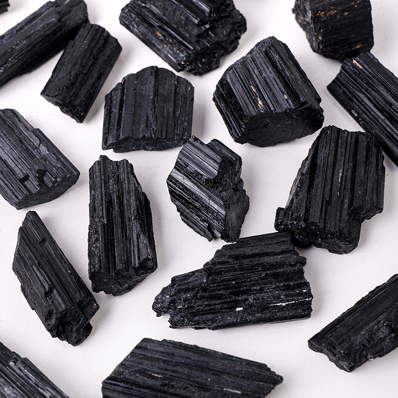 Natural Black Tourmaline Jet Stones Raw Ore Irregular Crystals Mineral Specimen Eliminate Magnetism