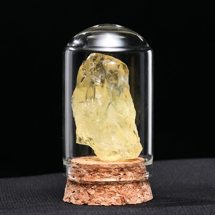 Natural Crystal Mineral Specimen Collection Bottle Rose Quartz Healthy Raw Stone Energy Quartz Home Decoration