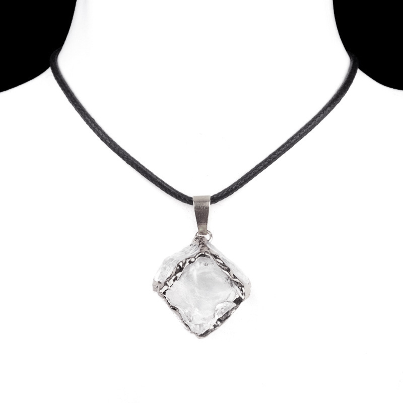 Imitation crystal raw stone cube electroplating color pendant artificial crystal sugar cube necklace