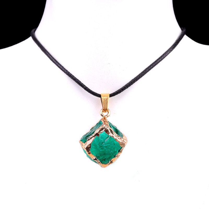Imitation crystal raw stone cube electroplating color pendant artificial crystal sugar cube necklace