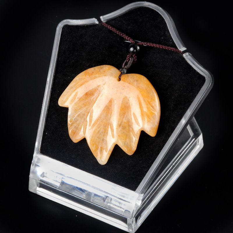 Natural crystal agate Canadian maple leaf necklace