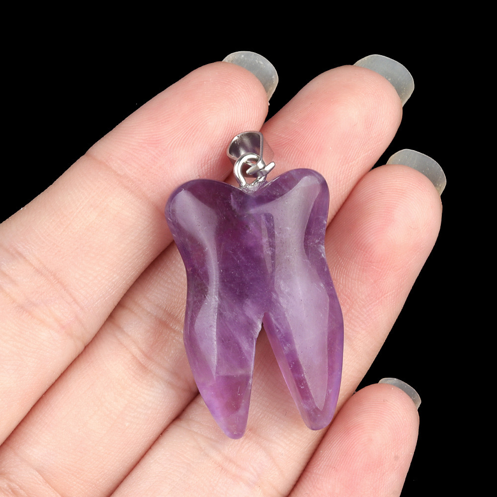 32mm natural crystal agate tooth pendant