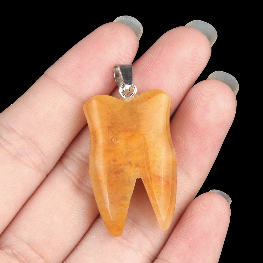 32mm natural crystal agate tooth pendant