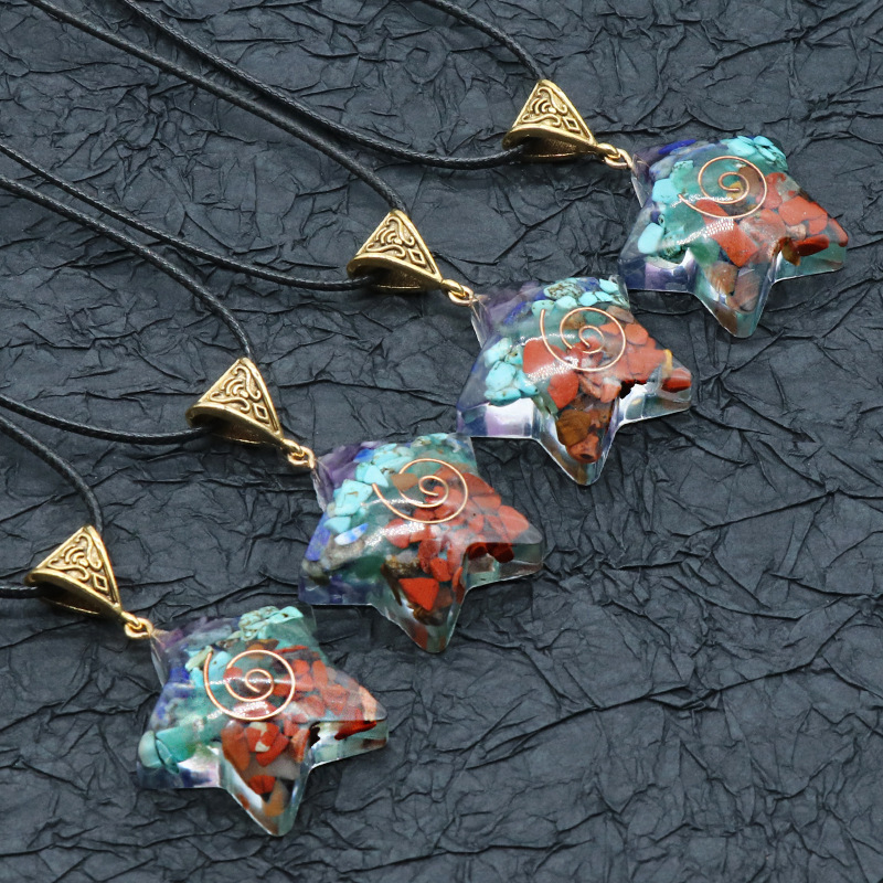 Natural crystal gemstone gravel five-pointed star resin pendant chakra colorful gravel five-pointed star necklace